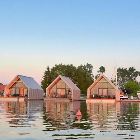 Lodge Na Wodzie Na Mazurach