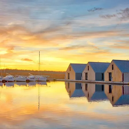 Lodge Na Wodzie Na Mazurach Pisz