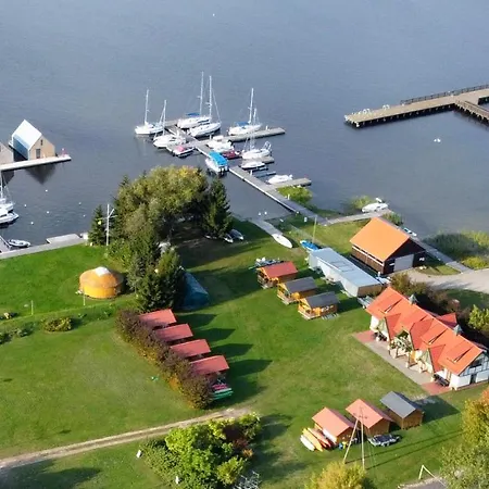 Na Wodzie Na Mazurach Lodge