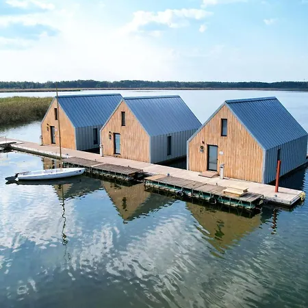 Lodge Na Wodzie Na Mazurach