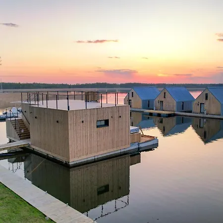 Na Wodzie Na Mazurach Lodge Pisz